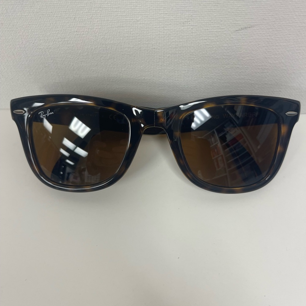 Ray-Ban Tortoise Shell Sunglasses